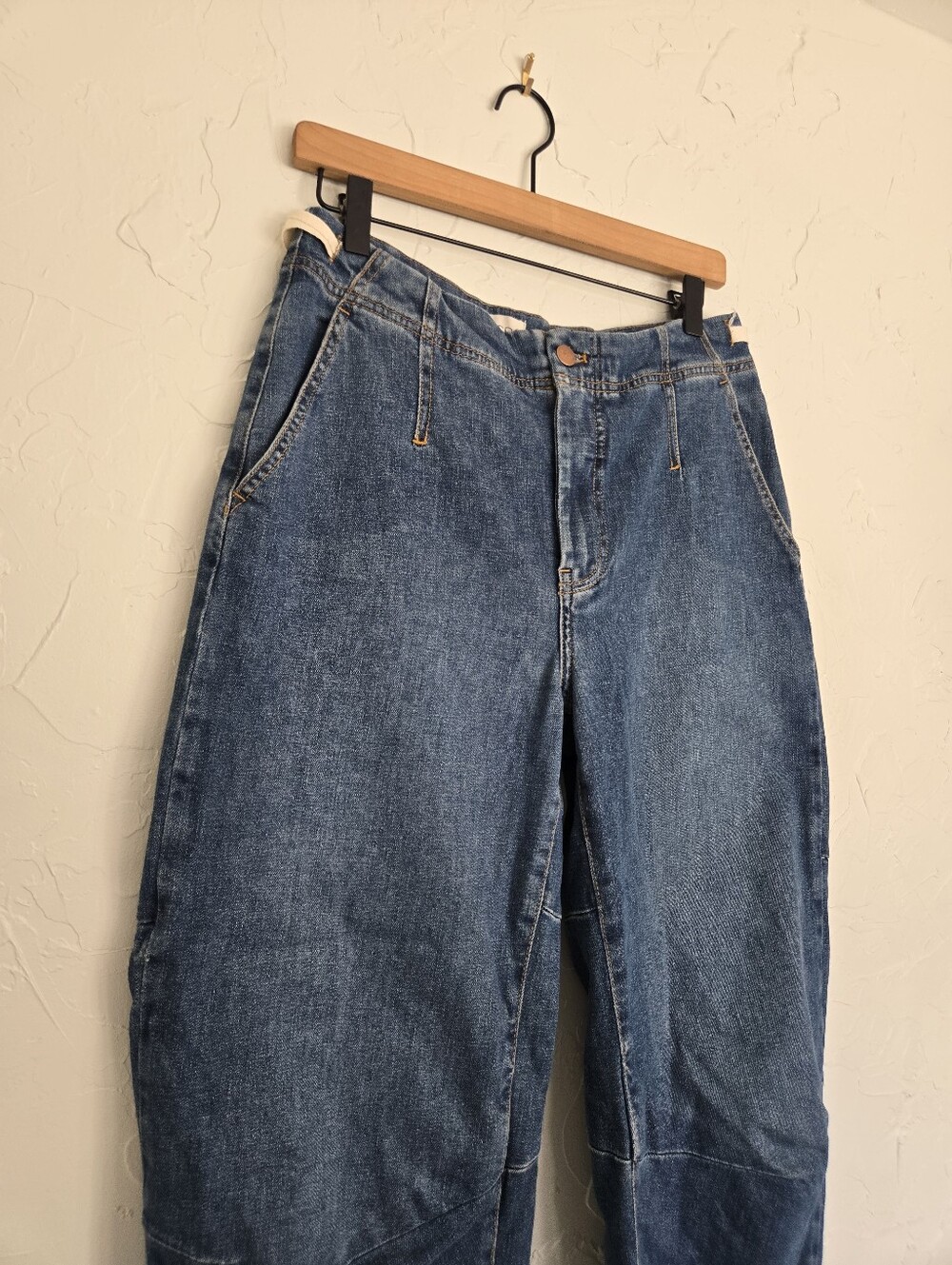 Anthro Pilcro Leni Tapered Mid Rise Barrel Jeans, 26 - Picture 6 of 14